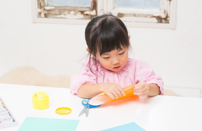 子どものおもしろ好奇心は無限大｜500円玉の貯金箱ならコロコロコインの有限会社柴田印刷